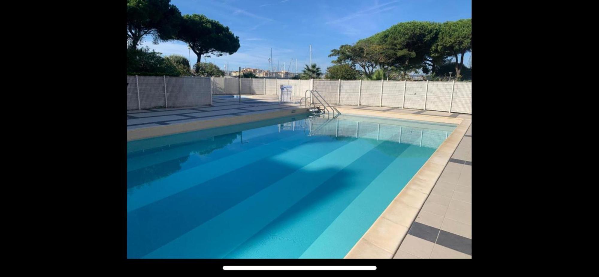 Residence Le Pharo Agde Bagian luar foto
