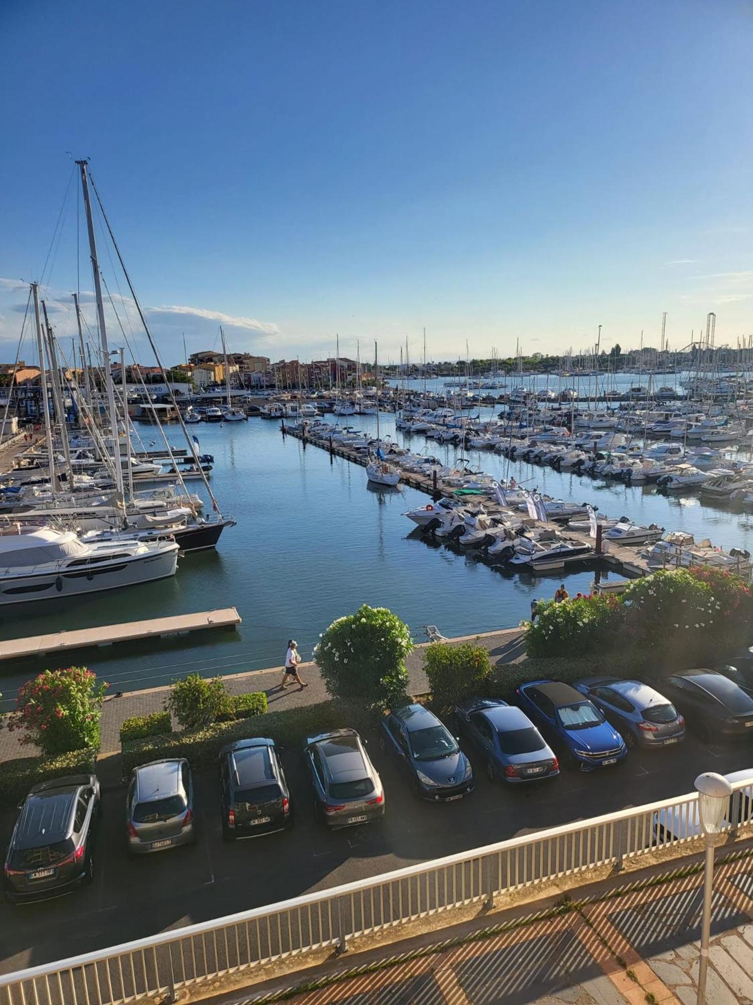 Residence Le Pharo Agde Bagian luar foto